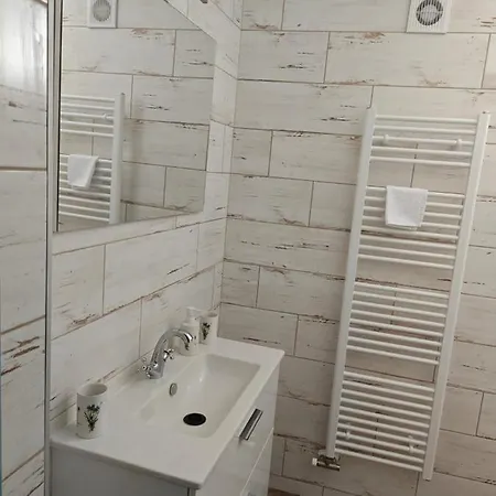 Gasthuis Zaruby Smolenice