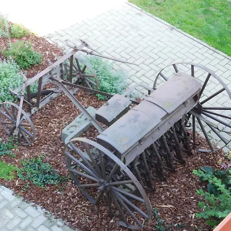 Guest house Zaruby Smolenice